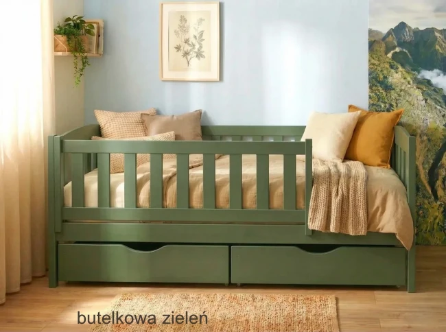 Solidne łóżko sosnowe Beti od Valor Meble w kolorze ciemnej zieleni