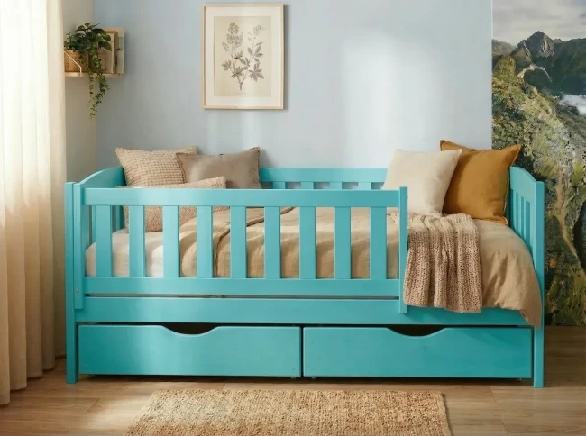 Morskie łóżko sosnowe dla dziecka Beti kolor turkusowy mat
