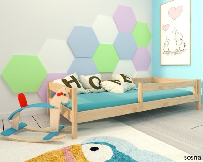 lozko dla malucha Mini low niskie w kolorze naturalnym sosna od producenta Valor Meble z bezpieczną barierką.jpg