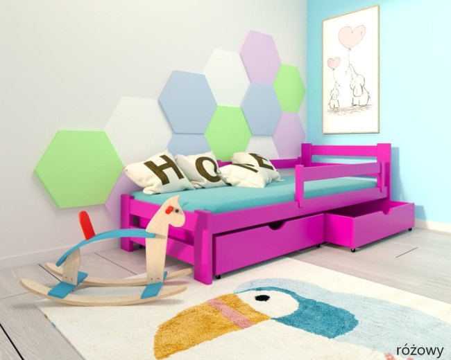 łóżko Paweł 2 Premium z drewna sosnowego w pokoju nastolatki od producenta Valor Meble z szufladami kolor różowy