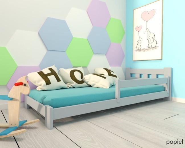 popielate łóżko dla dwulatka Paweł Low niskie bezpieczne drewniane solidne z barierką ściągalną od producenta Valor Meble.jpg