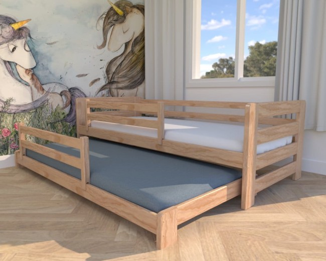 łóżko dla maluszka Jasio Low, niskie drewniane łóżeczko idealne dla rodzeństwa, łóżko podwójne dla małych chłopców i od Valor Meble.jpg