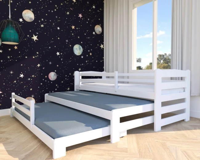 Białe łóżko 3w1 z litego drewna – trzy komfortowe miejsca do spania w białej eleganckiej konstrukcji