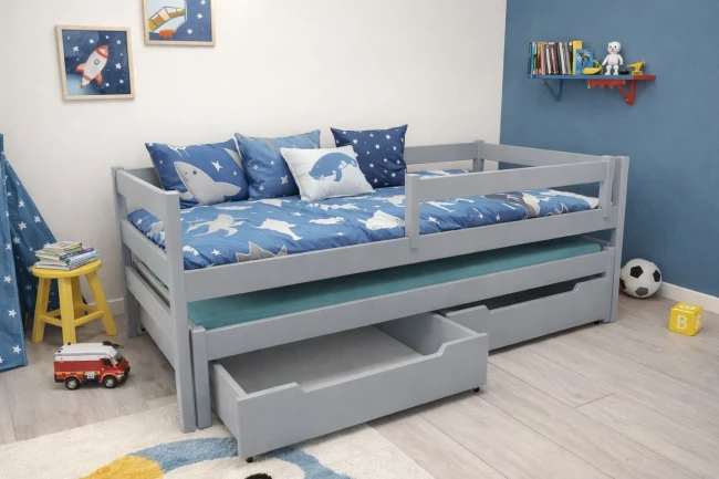 Łóżko dla chłopców wysuwane Maxi Premium. Posiada praktyczne szuflady na pościel. Popielate łóżko dziecięce rozkładane dla dzieci rozsuwane. Kolor popiel
