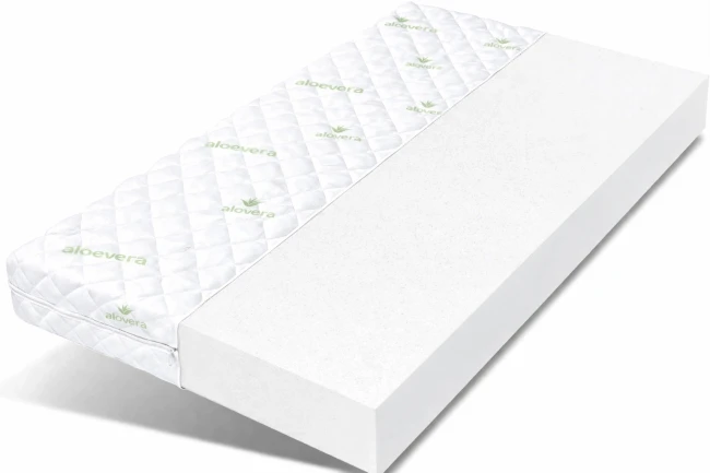 Materac piankowy dla małego dziecka z pokrowcem AloeVera