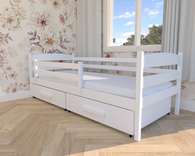 Białe łóżko z drewna sosnowego Julia Premium, barierka ochronna, pojemne szuflady z uchwytem