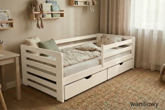 Łóżko dziecięce z materacem antyodleżynowym i pokrowcem