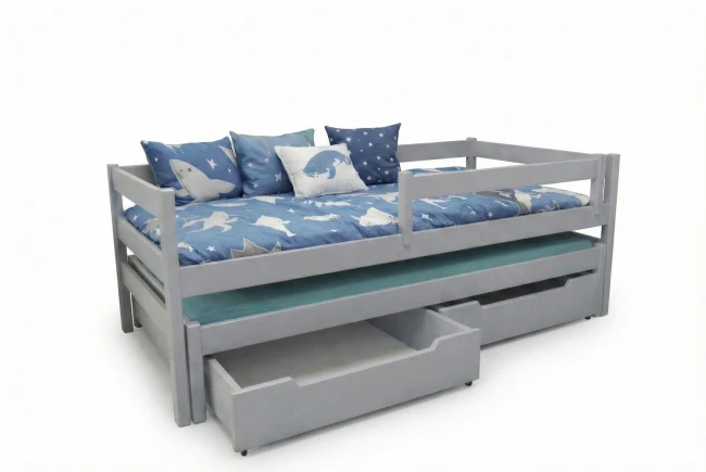 na białym tle Sosnowe łóżko podwójne wysuwane Maxi Premium w kolorze popielatym
